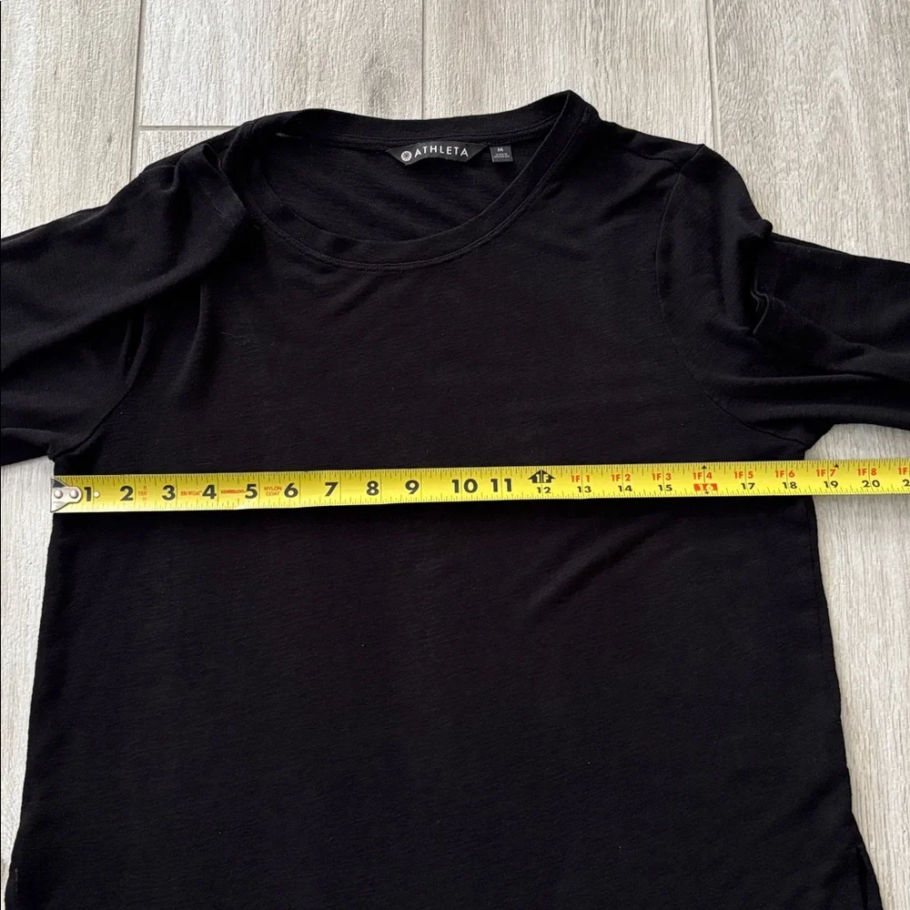 Athleta Black Long Sleeve Breezy Top Size Medium - Picture 7 of 10